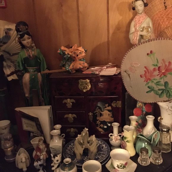 Meet your Posher, Anne Marie Poshmark Ambassador - Picture 9 of 16